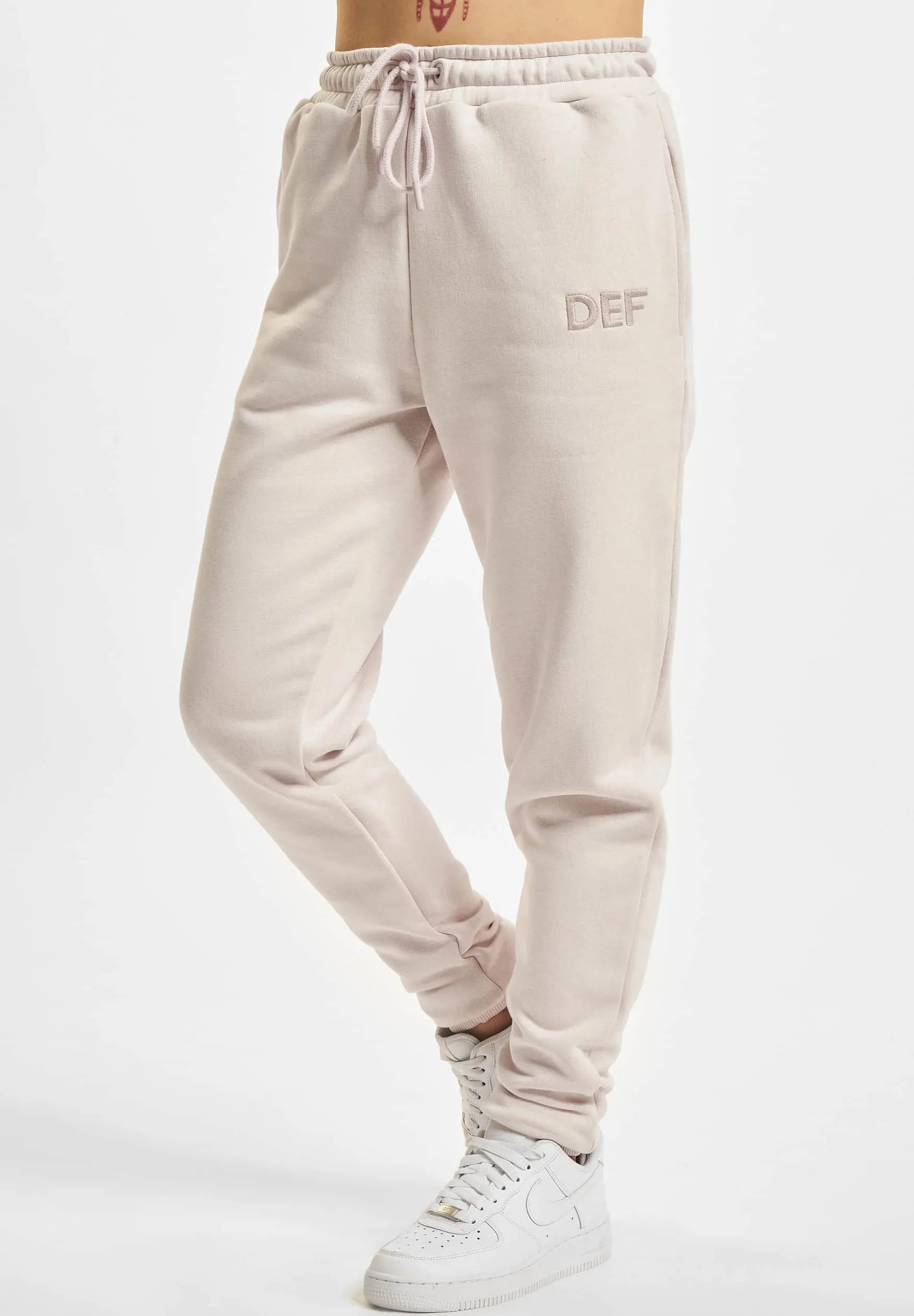 BASIC JOGGER - Pantaloni sportivi