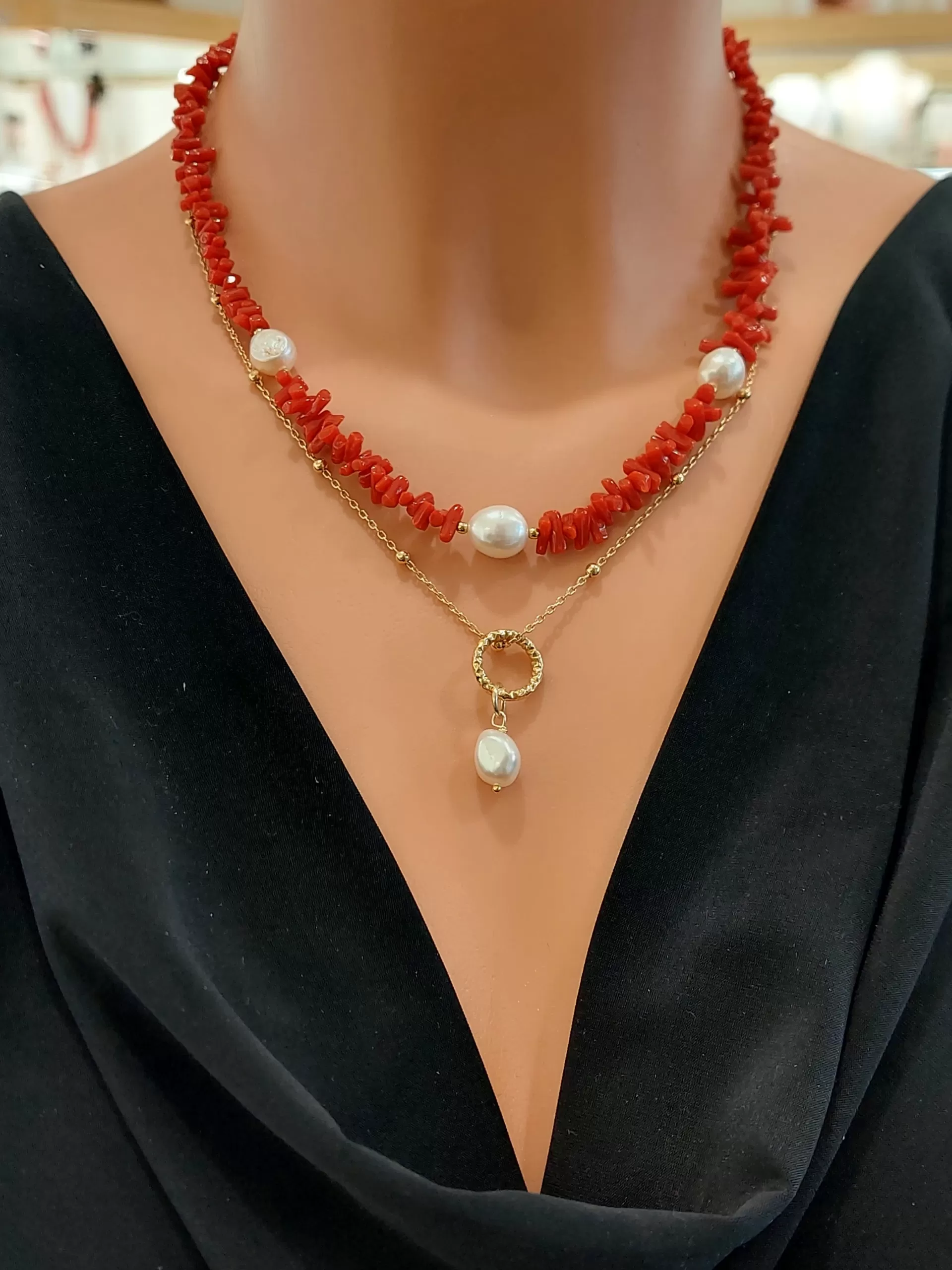 Collana di corallo rosso modello “Cupolini”