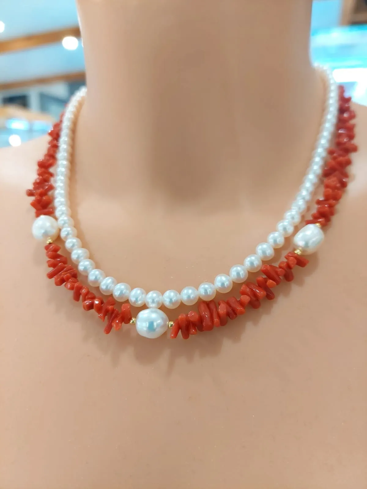 Collana di corallo rosso modello “Cupolini”