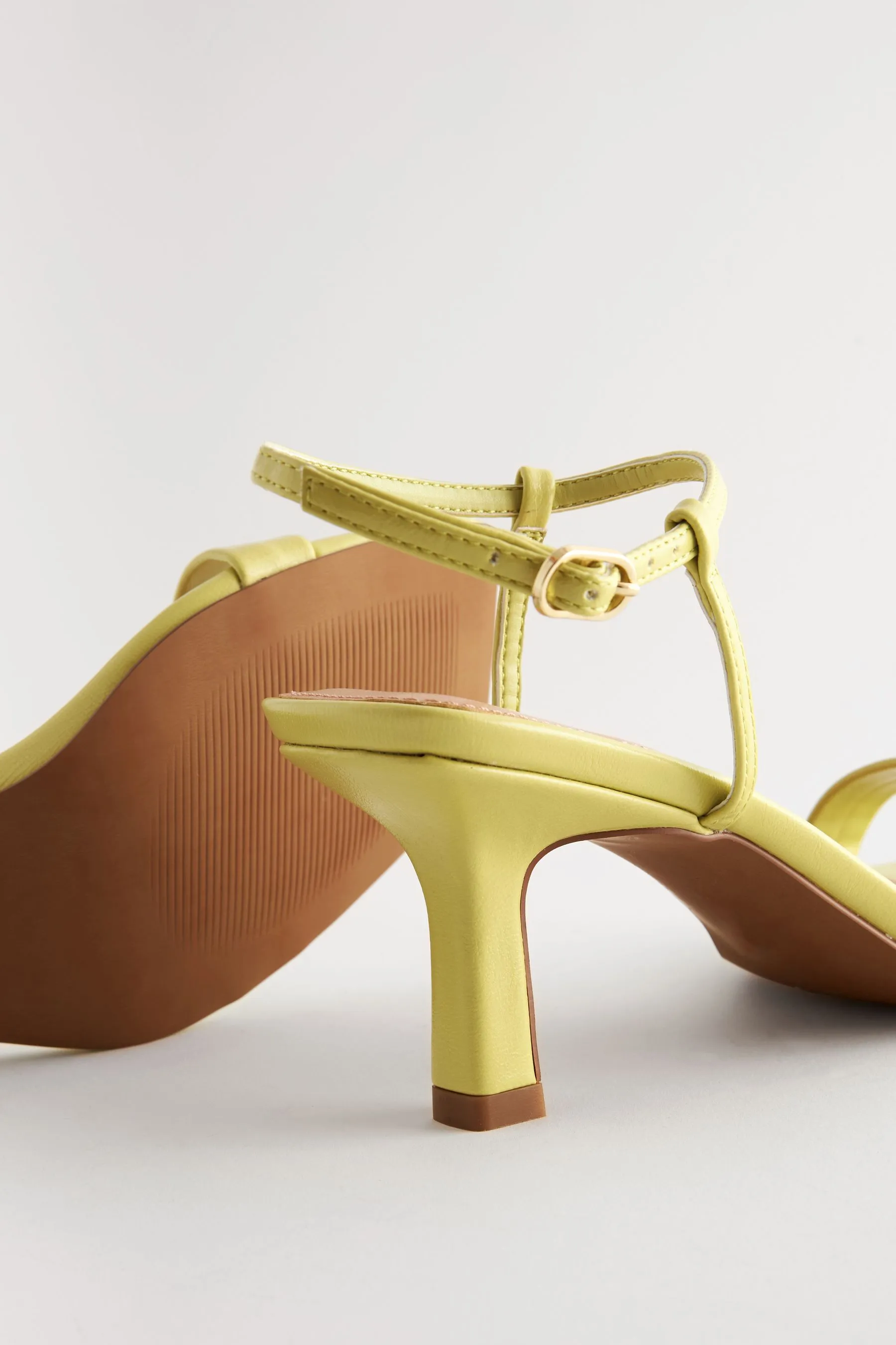 Forever Comfort® Square Toe Simple Sandals    