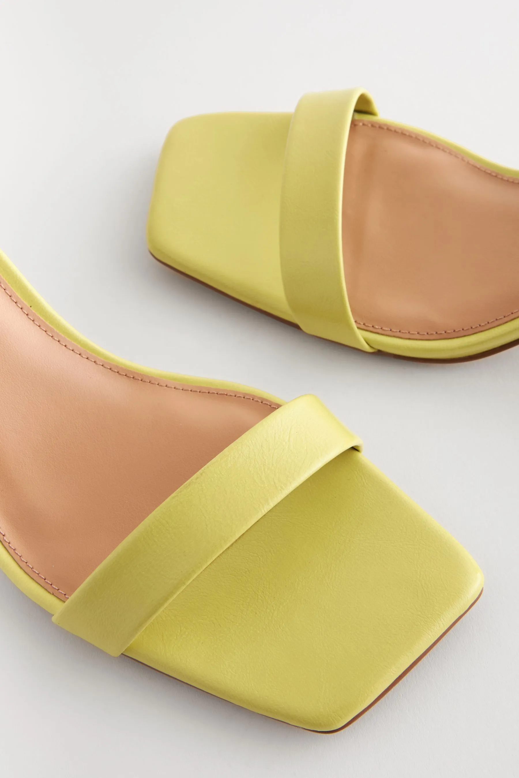 Forever Comfort® Square Toe Simple Sandals    