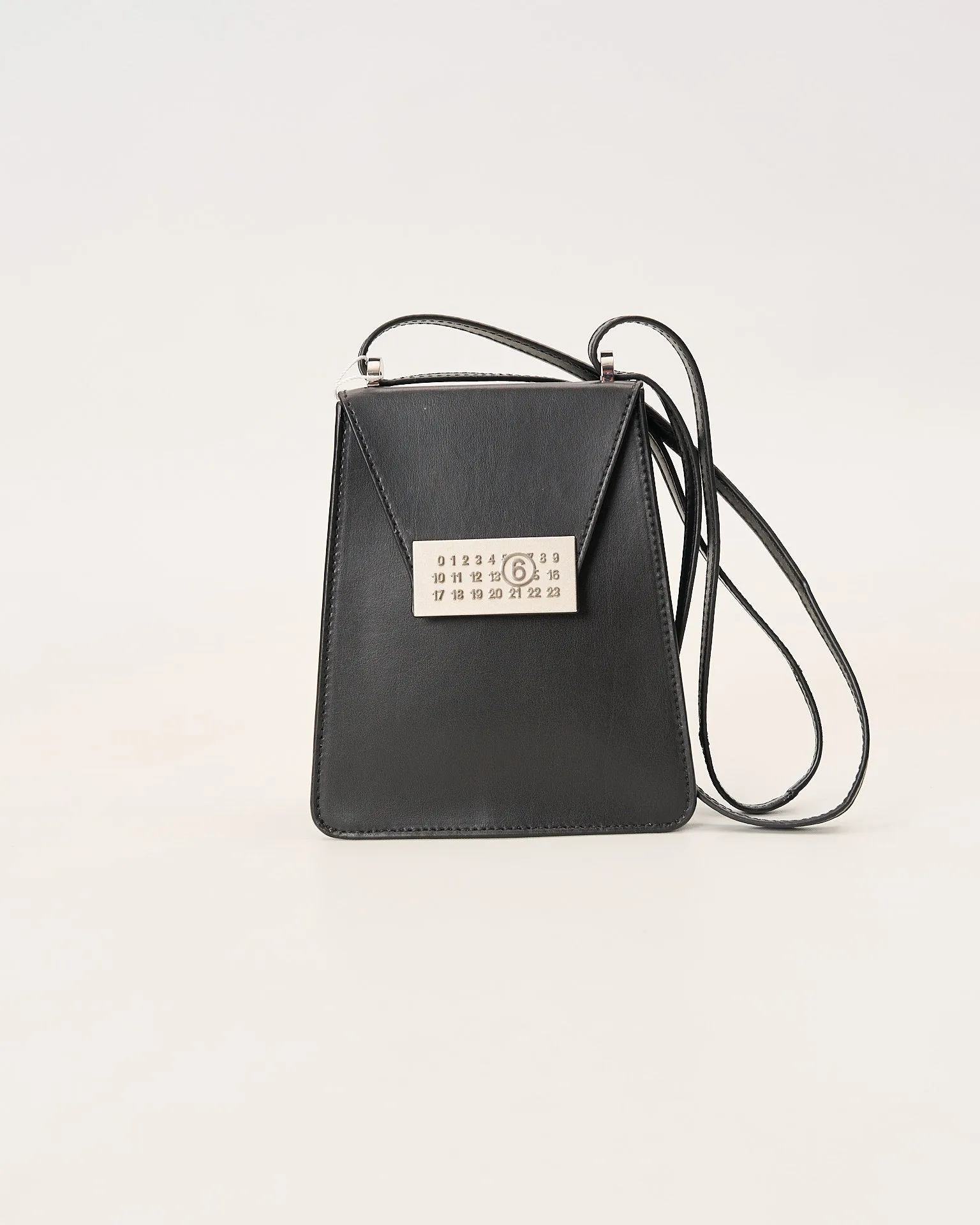 MM6 Margiela tracollina nera logo metallo satinato