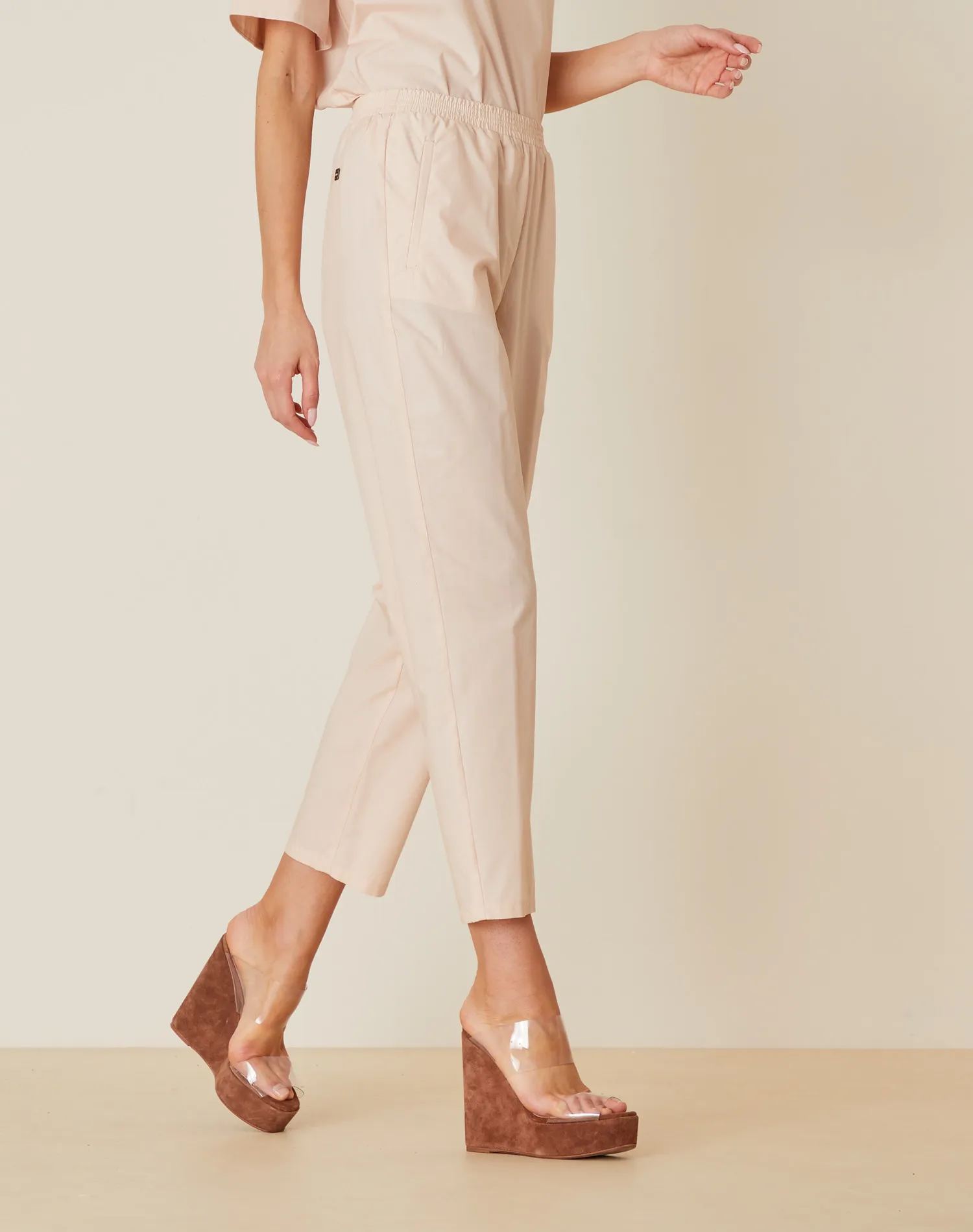  PANTALONE CON ELASTICO IN VITA