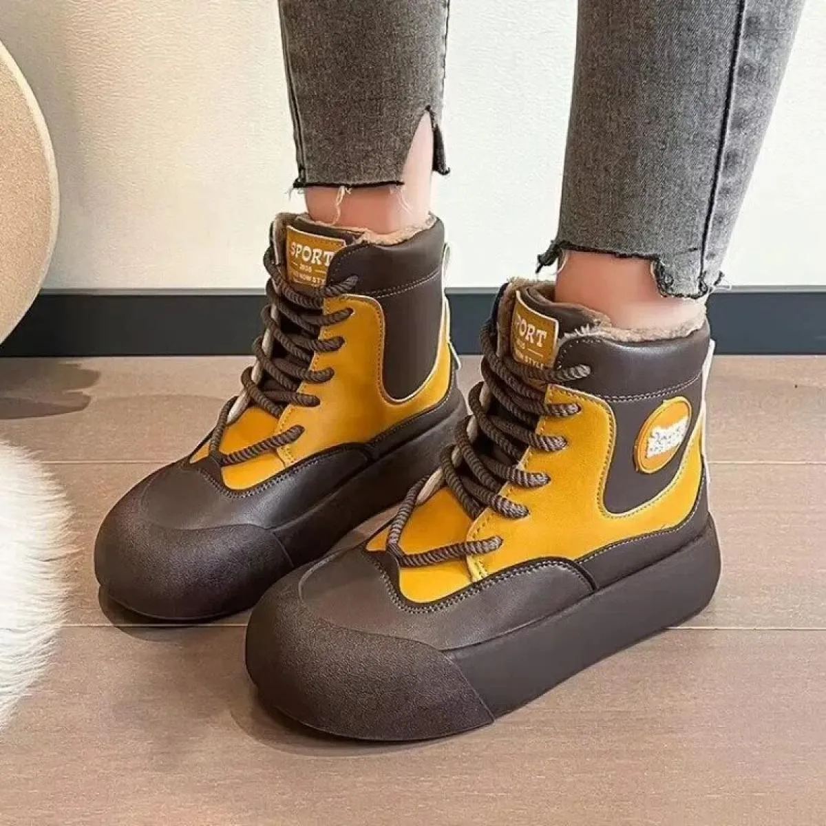 Scarpe Per Le Donne 2024 di Modo di Inverno Della Caviglia di Base Lace Up Della Piattaforma Delle Signore Scarpe Casual Punta R